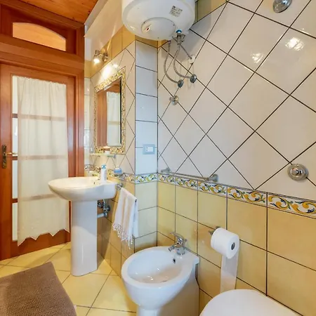 Casa Palazzo Merlato アパート プロチーダ